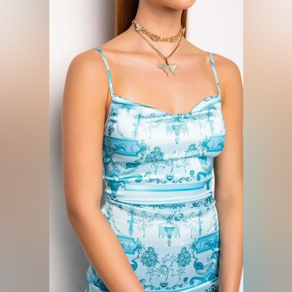 NWT Multi Blue and White Satin Stretch Midi Dress Size Large - Picture 2 of 8